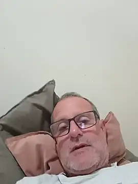 Snapshot of nard53 chatting on June 17, 2026, 10:30 pm nard53 online show from June 17, 2026, 10:30 pm