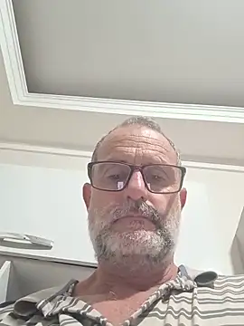 Snapshot of nard53 chatting on June 10, 2026, 12:23 am nard53 online show from June 10, 2026, 12:23 am