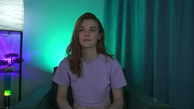 Snapshot of foxy_cute4you chatting on February 13, 2026, 6:41 pm foxy cute4you online show from February 13, 2026, 6:41 pm