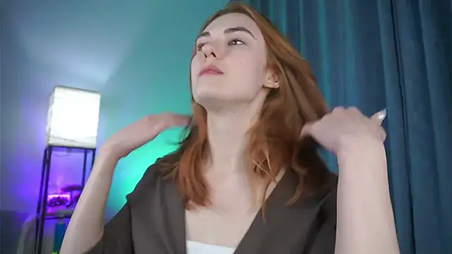 Snapshot of foxy_cute4you chatting on February 20, 2026, 8:55 pm foxy cute4you online show from February 20, 2026, 8:55 pm