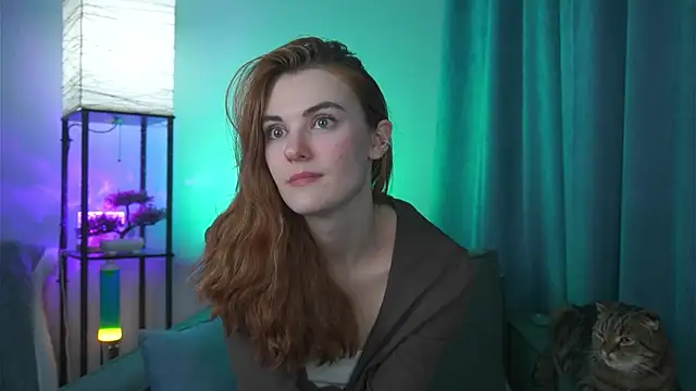 Snapshot of foxy_cute4you chatting on March 13, 2026, 6:35 pm foxy cute4you online show from March 13, 2026, 6:35 pm