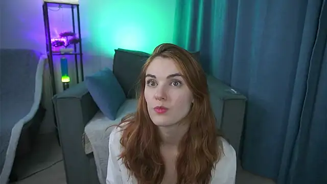 Snapshot of foxy_cute4you chatting on February 26, 2026, 5:46 pm foxy cute4you online show from February 26, 2026, 5:46 pm