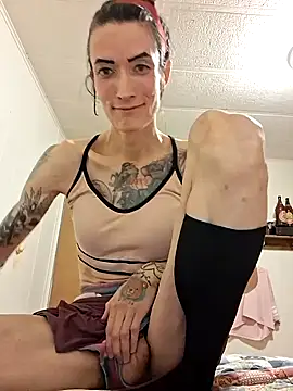 MaitressePomme3 online show from November 17, 2025, 1:42 am