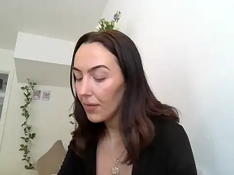 mollyplaysxo online show from January 14, 2026, 11:58 am