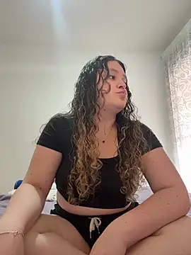 SulaySpain online show from May 1, 2026, 4:23 pm