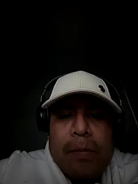 Pelotas2000 online show from November 17, 2025, 2:26 am