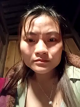 Lee-Thee online show from November 19, 2025, 2:17 pm