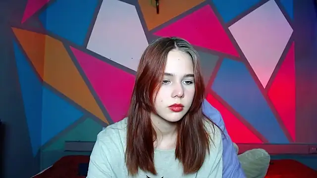 onessandra online show from December 17, 2025, 2:49 am