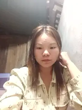 yu-zhen online show from November 24, 2025, 1:11 pm