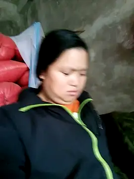 Ava-120 online show from December 17, 2025, 2:27 am