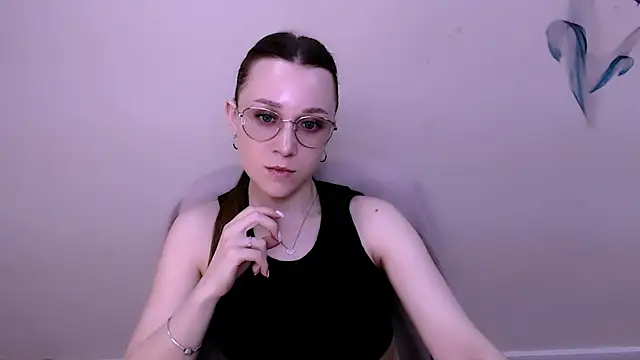 MillaTems  online show from May 7, 2026, 9:23 am