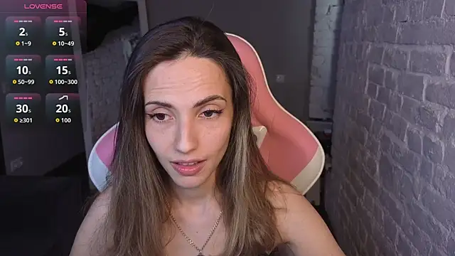 Snapshot of amelia_meili chatting on June 15, 2026, 1:33 pm amelia meili online show from June 15, 2026, 1:33 pm