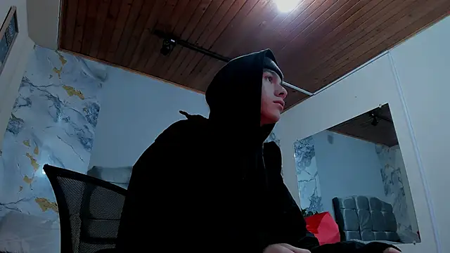 Snapshot of James_Adams_01 chatting on February 2, 2026, 2:05 pm James Adams 01 online show from February 2, 2026, 2:05 pm