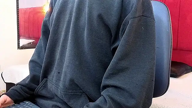 Snapshot of James_Adams_01 chatting on February 3, 2026, 1:27 pm James Adams 01 online show from February 3, 2026, 1:27 pm