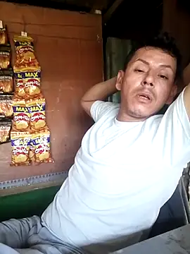 juunioreest online show from February 15, 2026, 7:57 pm