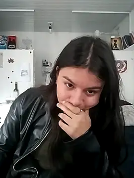 Satanatrix online show from December 18, 2025, 6:56 pm