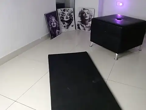 Annie Cervantez online show from January 6, 2026, 2:48 am