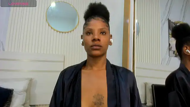 Snapshot of Afro_Luna chatting on July 11, 2026, 10:59 am Afro Luna online show from July 11, 2026, 10:59 am