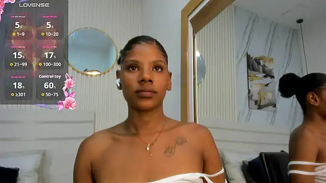 Snapshot of Afro_Luna chatting on July 10, 2026, 11:32 am Afro Luna online show from July 10, 2026, 11:32 am