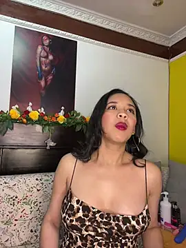 Esmerald 1111 online show from August 3, 2026, 10:32 am
