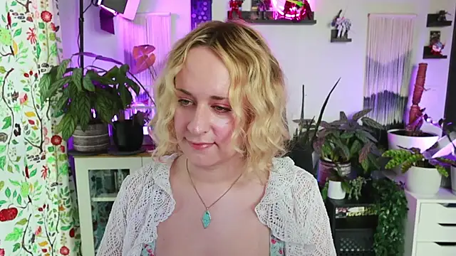 xzoeyryanx online show from June 9, 2026, 5:36 pm