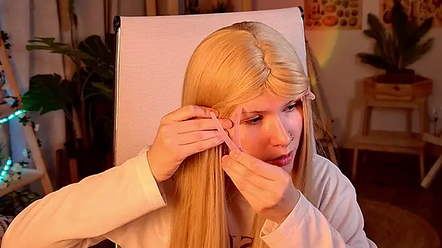 RickiOwens online show from January 19, 2026, 4:49 am