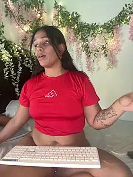 ArielleMillerr- online show from April 29, 2026, 5:28 pm