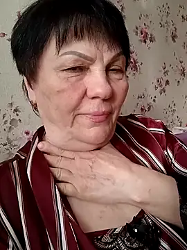 Snapshot of OliviaaSkyy chatting on March 9, 2026, 5:22 am OliviaaSkyy online show from March 9, 2026, 5:22 am