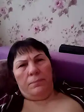 Snapshot of OliviaaSkyy chatting on February 20, 2026, 6:19 am OliviaaSkyy online show from February 20, 2026, 6:19 am