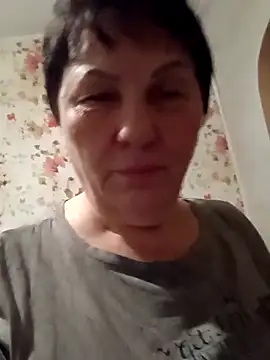 Snapshot of OliviaaSkyy chatting on March 4, 2026, 7:32 pm OliviaaSkyy online show from March 4, 2026, 7:32 pm