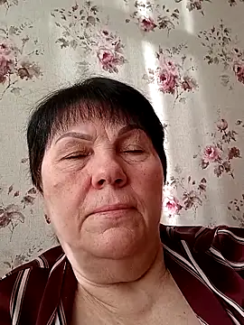 Snapshot of OliviaaSkyy chatting on March 11, 2026, 5:23 am OliviaaSkyy online show from March 11, 2026, 5:23 am