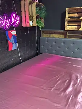 Shy-Ivy online show from January 11, 2026, 10:49 pm