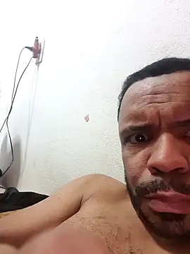 Claudioxavier2 online show from June 9, 2026, 2:40 pm