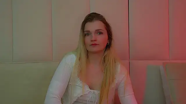 AnnyRaii online show from March 12, 2026, 6:06 am