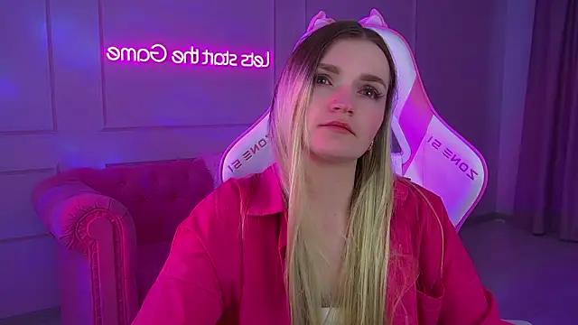 AnnyRaii online show from March 11, 2026, 6:51 am