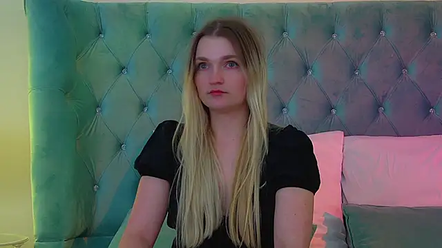 AnnyRaii online show from March 21, 2026, 6:23 pm