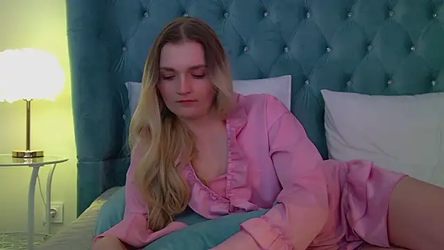 AnnyRaii online show from March 15, 2026, 6:04 pm