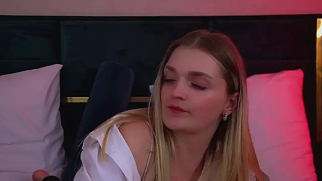 AnnyRaii online show from March 7, 2026, 6:35 pm