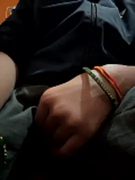 cutestpearl online show from January 15, 2026, 5:22 am