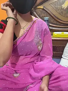 cutestpearl online show from June 8, 2026, 6:19 pm