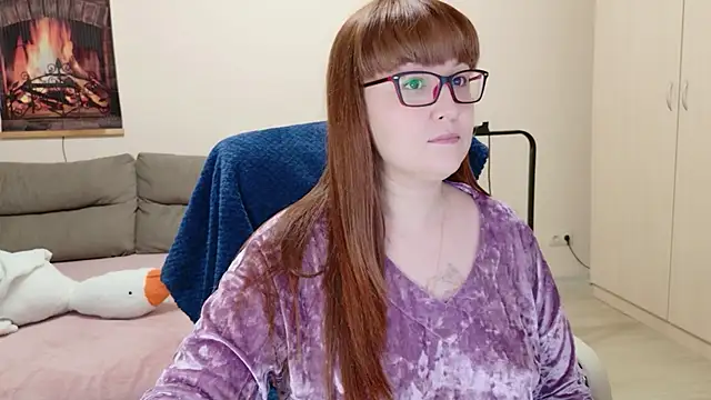 Foxy-lady online show from May 2, 2026, 4:12 pm