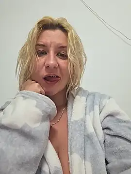 Snapshot of KaylinJan chatting on June 30, 2026, 6:30 pm KaylinJan online show from June 30, 2026, 6:30 pm