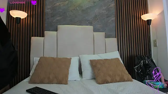 Snapshot of catiusca_reyes_03 chatting on March 5, 2026, 12:02 pm catiusca reyes 03 online show from March 5, 2026, 12:02 pm