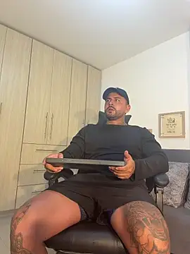 david10kc online show from November 25, 2025, 9:04 pm