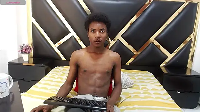 NoahJhonson69 online show from June 20, 2026, 12:21 pm