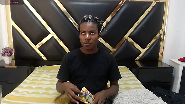 NoahJhonson69 online show from June 14, 2026, 11:55 am