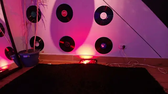 goddess julieta online show from January 12, 2026, 6:36 pm