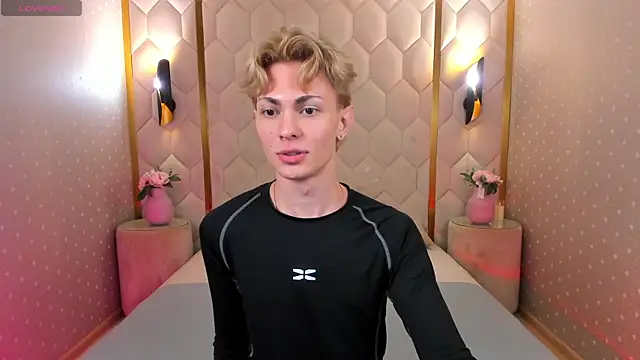 Even Vrot online show from November 21, 2025, 7:46 pm