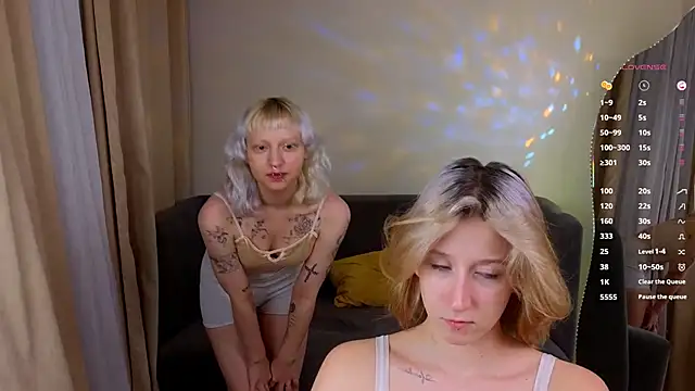 secretsireny online show from November 29, 2025, 8:42 pm