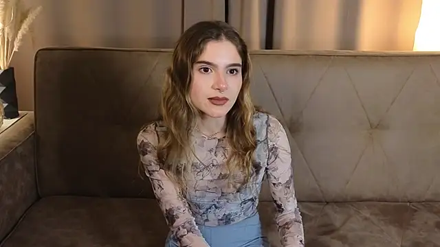 RozanneJordan online show from November 28, 2025, 3:12 pm